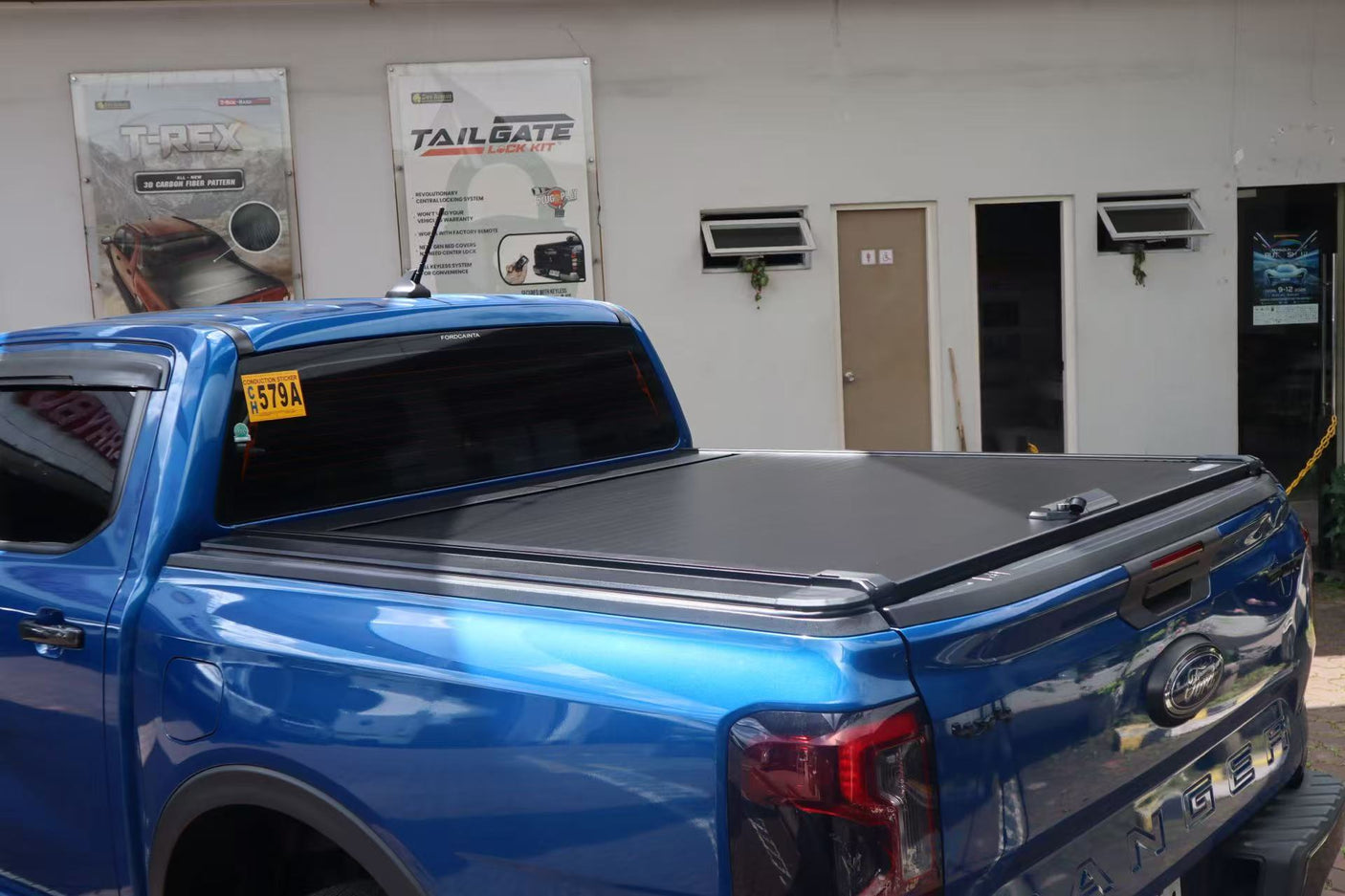 HERO Lid Manual Roller Shutter for Ford Ranger NextGen 2022+