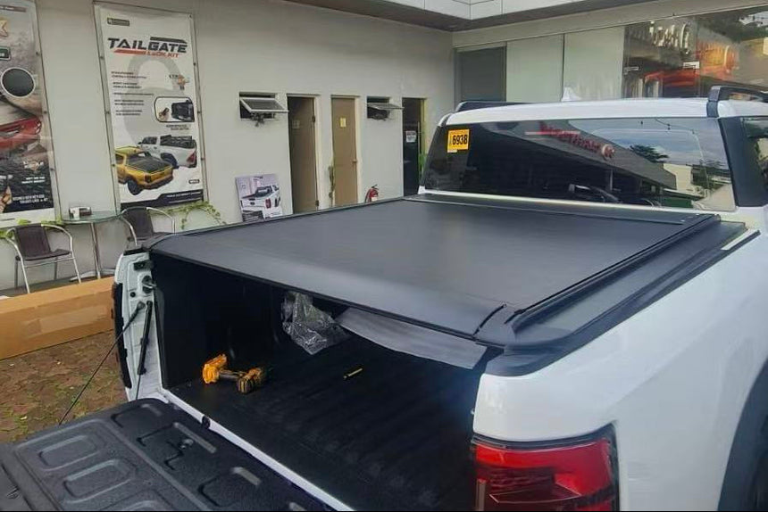 BYD Shark 6 Roller Shutter 2025+ Electric Roller Cover installed on a truck, showcasing the durable and sleek design by UniUte.