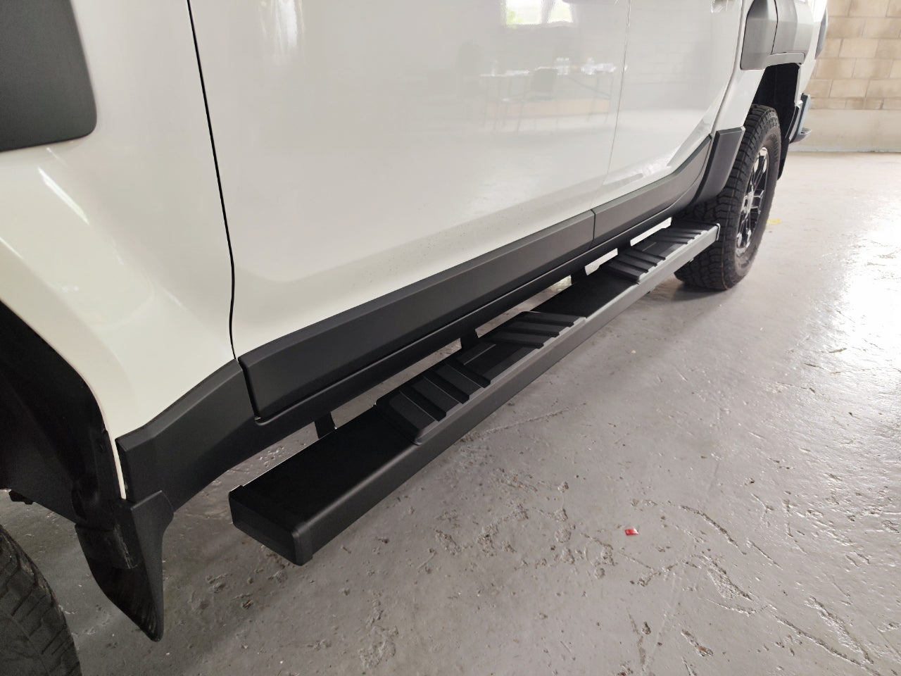 Black Side Bars KIA TASMAN Side Steps 2025+