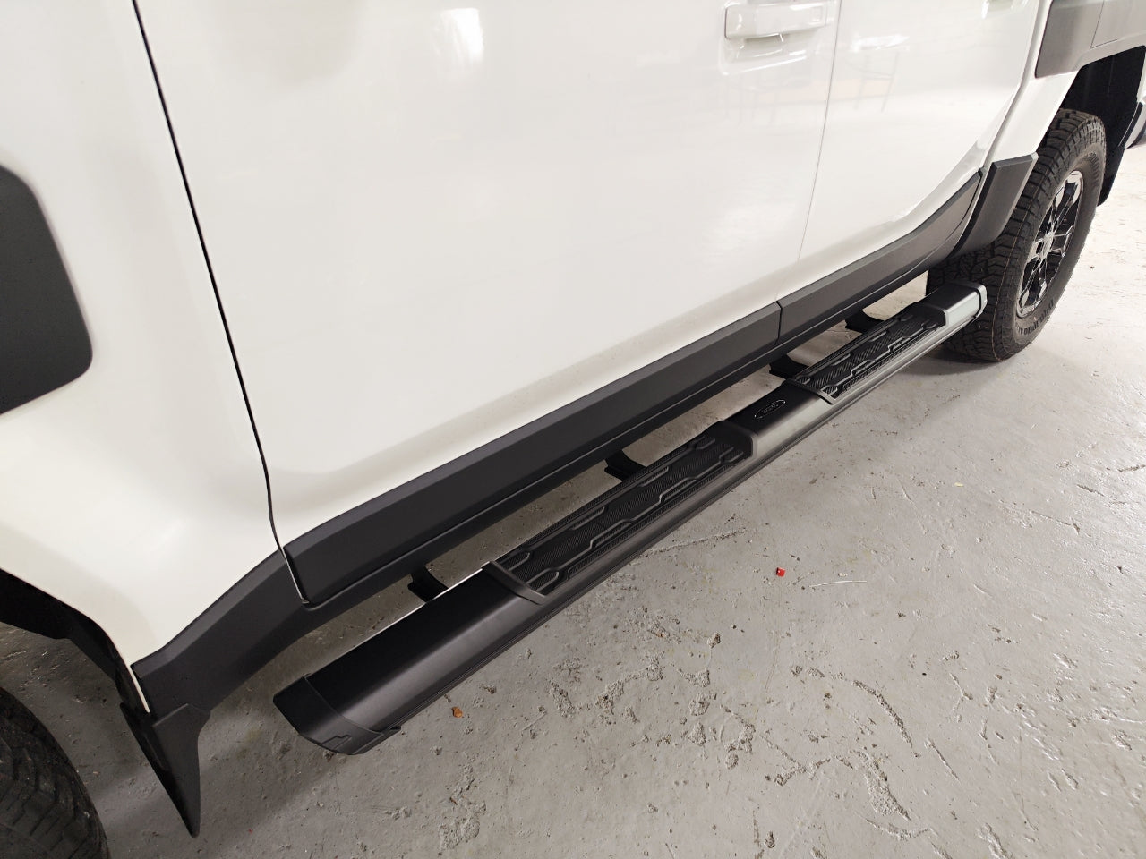 Black Side Bars KIA TASMAN Side Steps 2025+