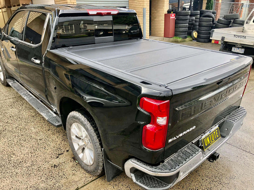 CHEVROLET SILVERADO Quad-Fold Hard Lid Tonneau Cover For Chevrolet Silverado 1500 2014-2023 