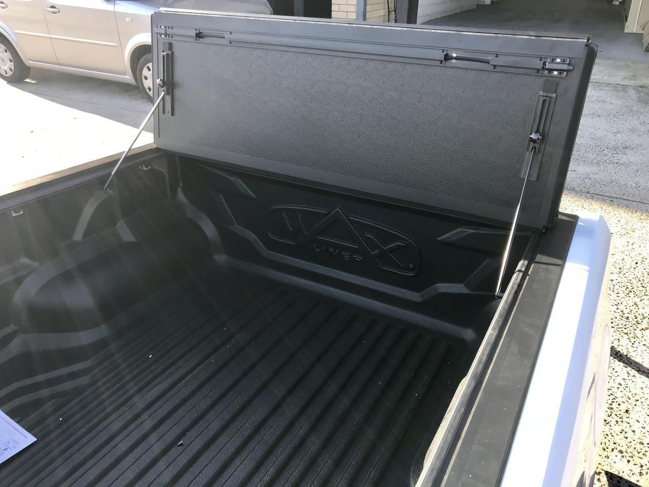 FORD F-150 Quad-Fold Hard Lid Tonneau Cover for Ford F-150 2015-2024 5,5' BED - UniUte 