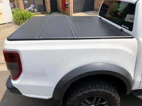 Tri-fold hard lid for Ford Ranger NextGen 2022-2026 — installed closed | UniUte