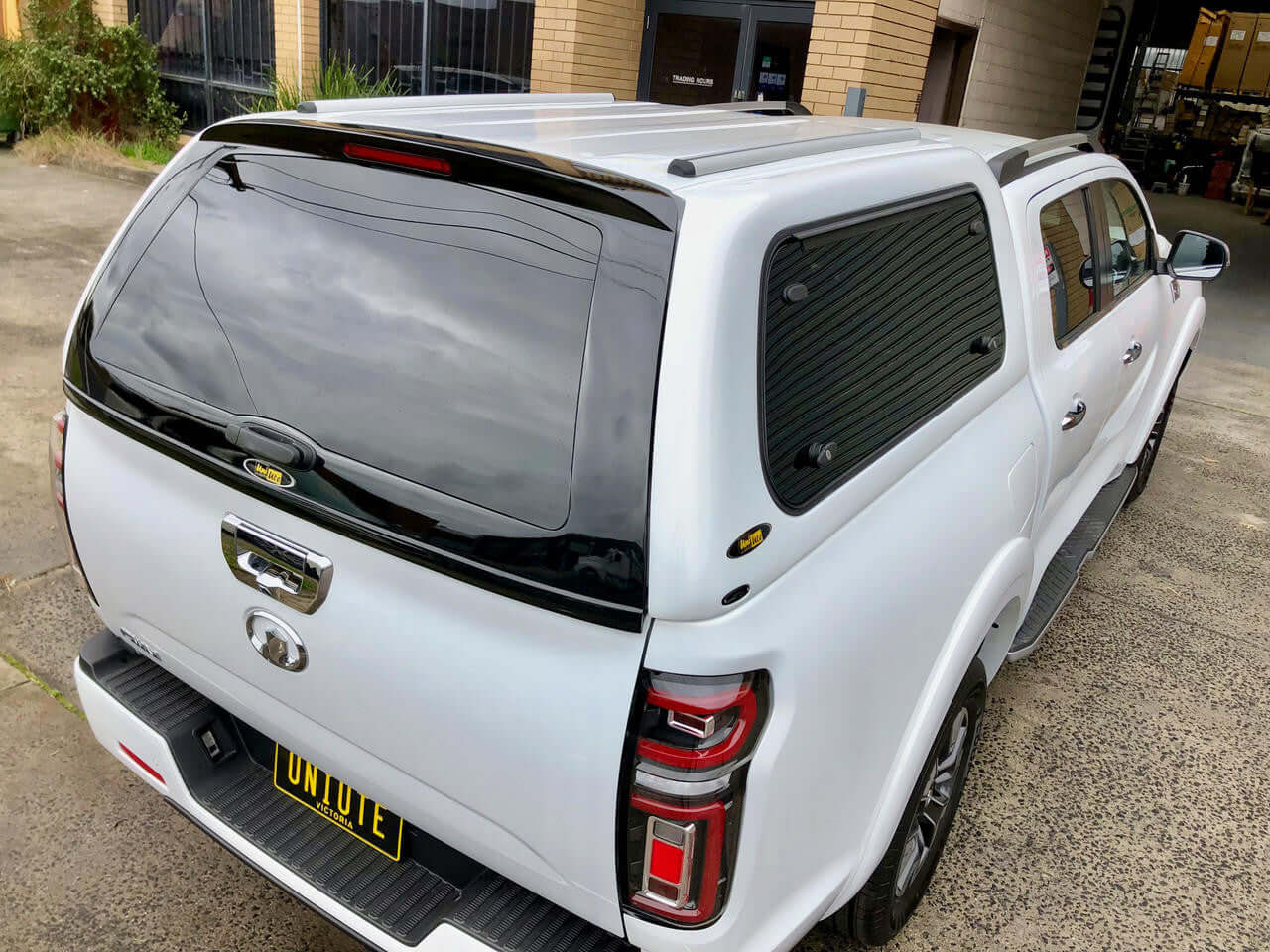 UniUte FORCE PRO GWM Cannon Canopy 2020-2025 for enhanced ute protection and style