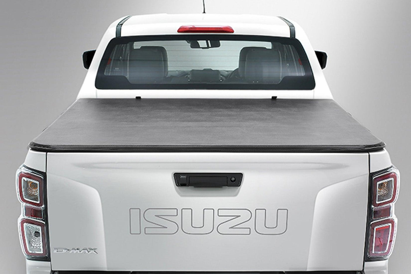 Tri-Fold Soft Tonneau Cover for Isuzu DMax 2020-2025 - UniUte