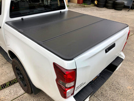 ISUZU D-MAX Tri-Fold Hard Lid Tonneau Cover for NEW Isuzu D-Max 2020+ 