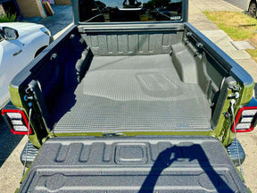 Tub mat for Jeep Gladiator 2020-2026 — custom-fit heavy-duty rubber installed | UniUte