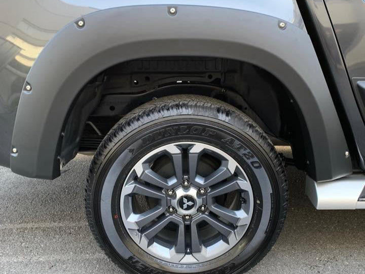 MITSUBISHI TRITON Textured Fender Flares For Mitsubishi Triton MR 2019+ 