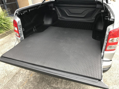 MITSUBISHI TRITON Tub Mat For Mitsubishi Triton MQ 2015-2018 