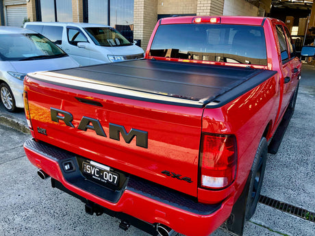 RAM 1500 Quad-Fold Hard Lid Tonneau Cover for Dodge RAM 1500 DS 2009-2023 5,7' BED 