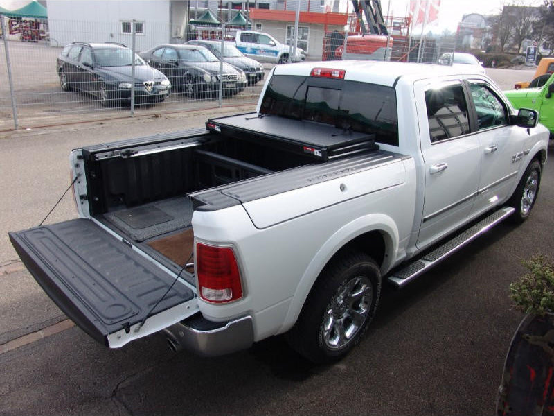 RAM 1500 Tri-Fold Hard Lid Tonneau Cover for Dodge RAM 1500 RAMBOX DS/DT 2009-2023 5,7' BED 