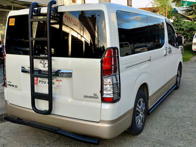 TOYOTA HIACE VAN Black Rear Ladder for Toyota HiAce 300 series 2019-2023 