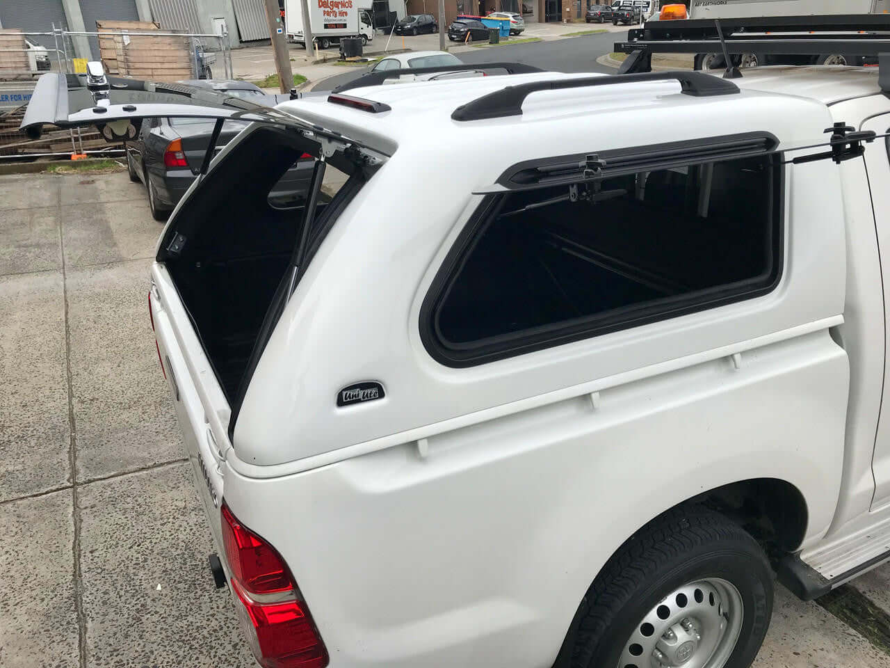 UniUte ELEGANCE Canopy for Toyota Hilux SR Workmate 2005-2014, enhancing style and function