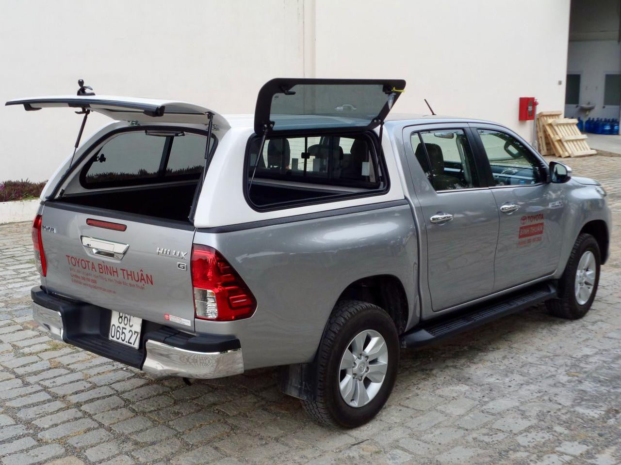 TOYOTA HILUX FORCE PRO Toyota Hilux Canopy SR5 2015-2024 