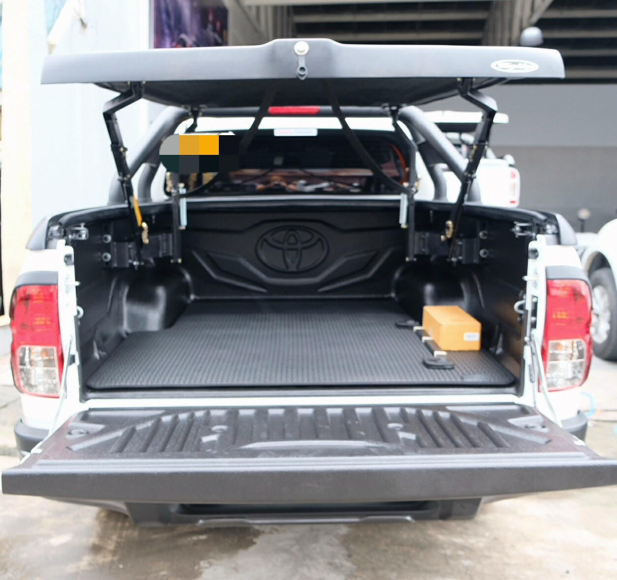 TOYOTA HILUX Tub Mat For Toyota Hilux 2015-2023 